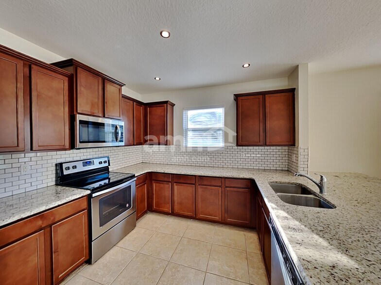 Building Photo - 5010 Windbourne Way