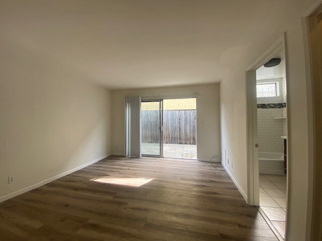 Building Photo - 1308 9th St