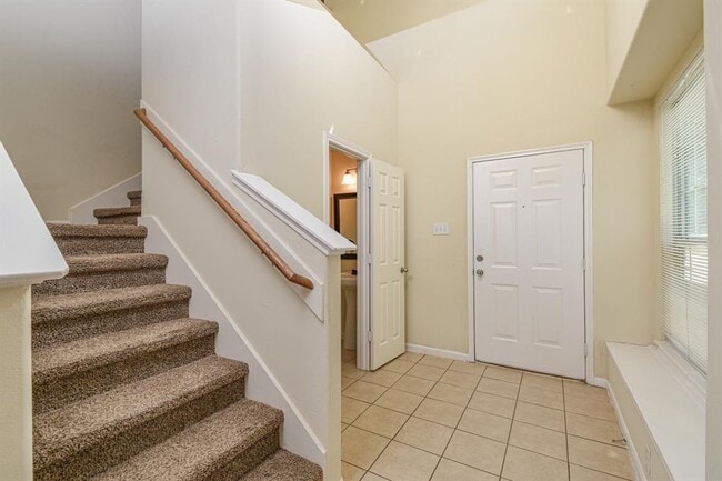 Building Photo - 15930 Langhamwood Ln
