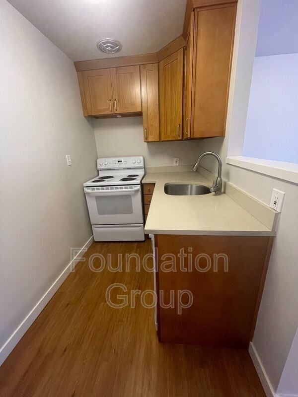Building Photo - 4238 27th Ave W