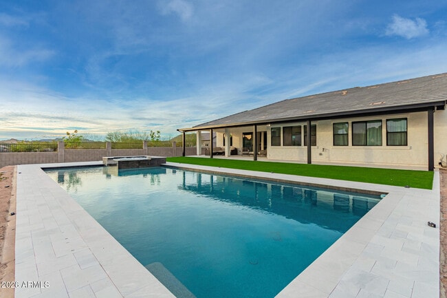 Building Photo - 267 W Amherst St