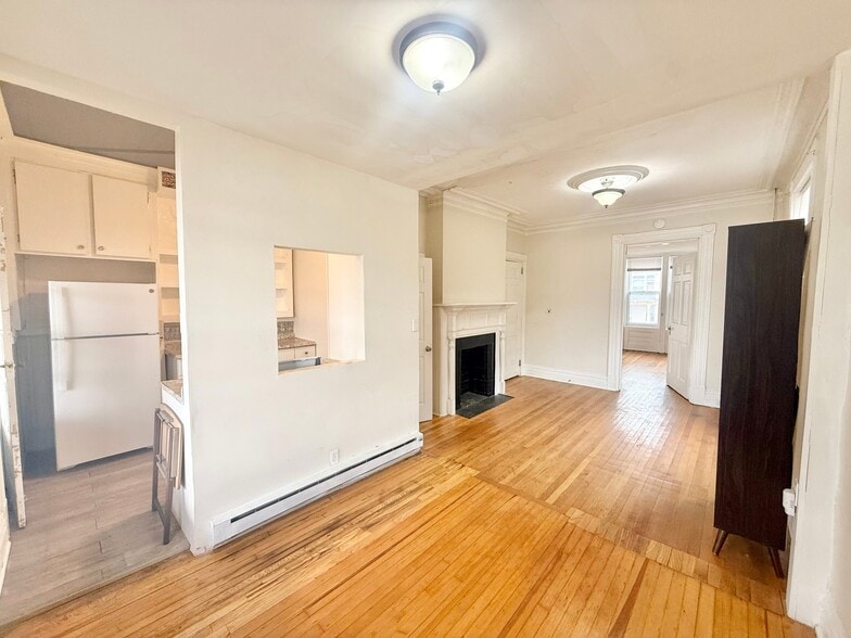 Building Photo - 149 2nd Ave