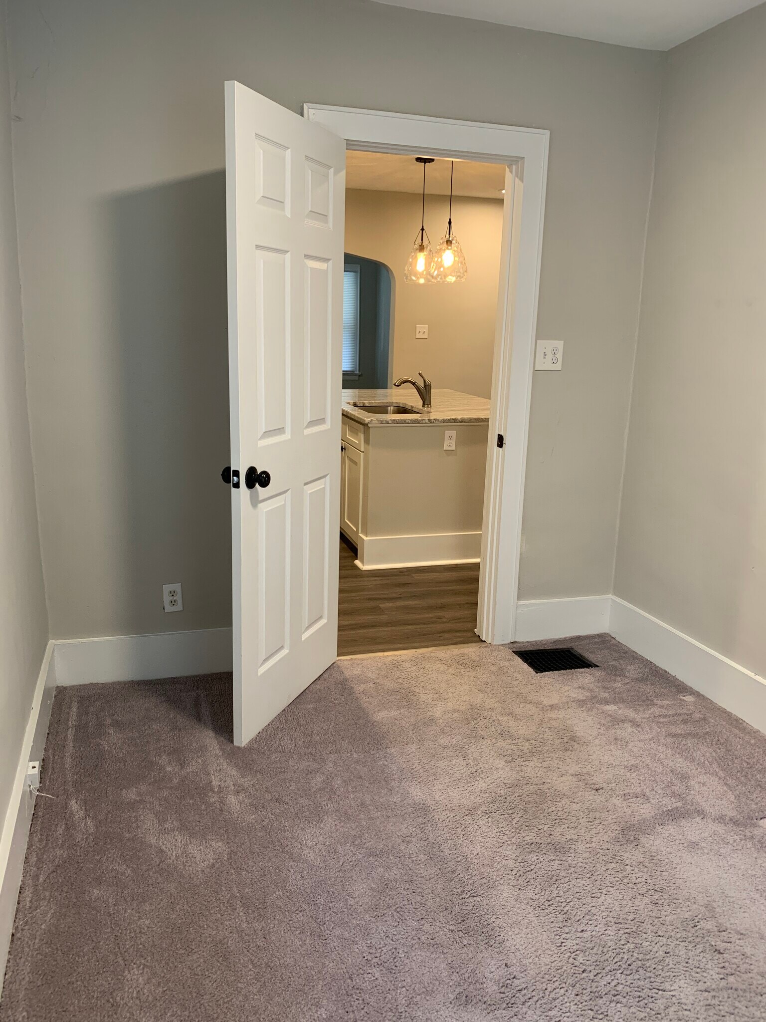 Unit 1 BR 2 - 6741 Hurd Ave