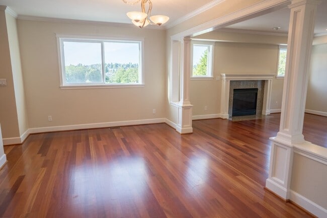 Building Photo - 4Bd/3.5Ba Seattle House