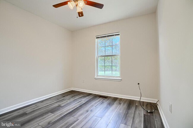 Building Photo - 6558 Ridgeborne Dr