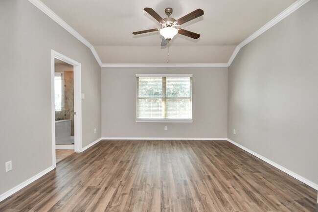 Building Photo - 6426 Haywards Crossing S Cir