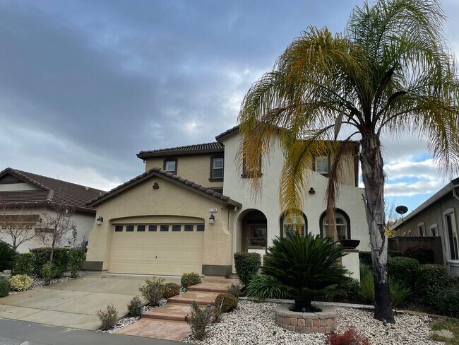 Building Photo - BEAUTIFUL 2 STORY IN WEST ROSEVILLE! 4 BEDROOM, 3 BATH, 3 CAR GARAGE, WITH LOW MAINTENANCE YARD!