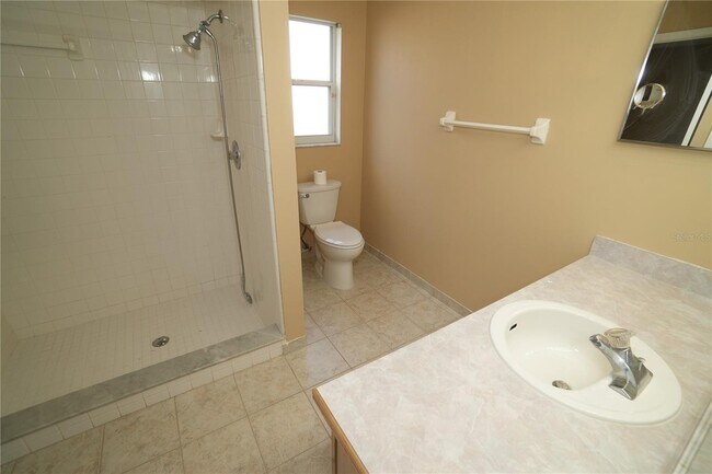 Building Photo - 205 Indian Point Cir