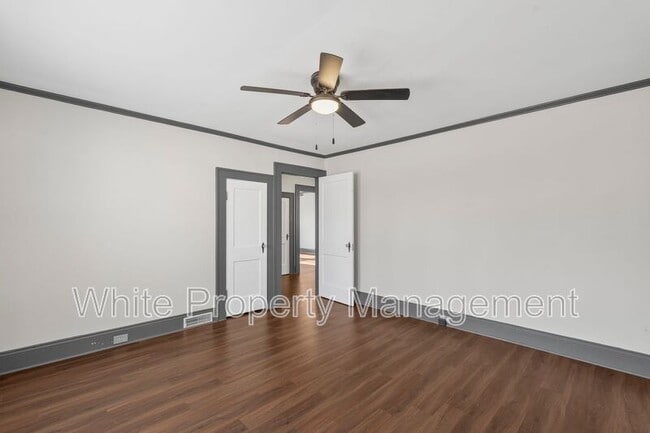 Building Photo - 401 W Ketchie St