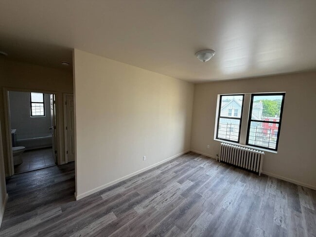 Building Photo - 36 Bruce Ave