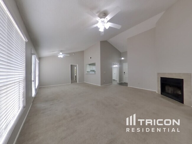 Building Photo - 9607 N 88th Dr