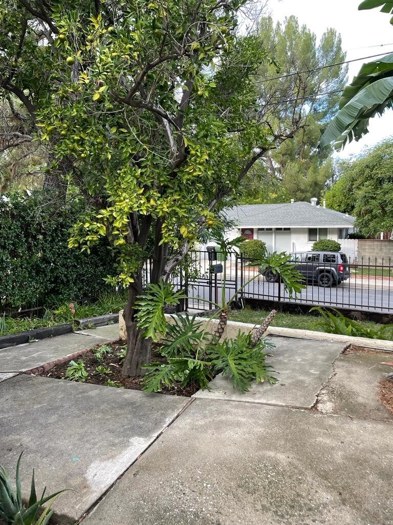 Building Photo - 21122 Avenue San Luis
