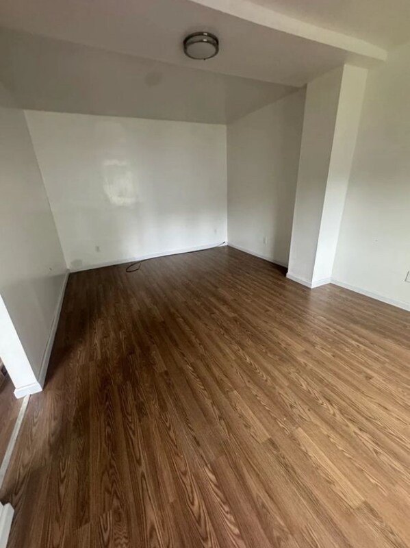 Building Photo - 2001 Amelia Ave