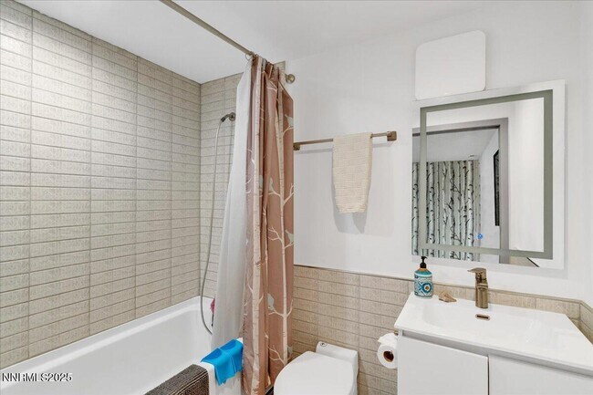 Building Photo - 1262 Hidden Woods Dr