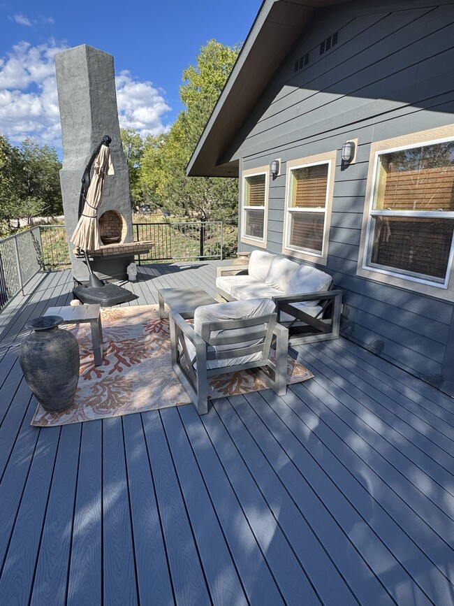 Building Photo - 78 Jameson Dr