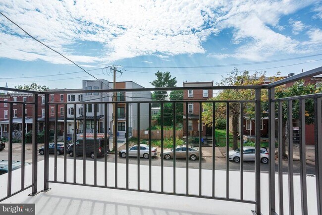 Building Photo - 3849 Fairmount Ave