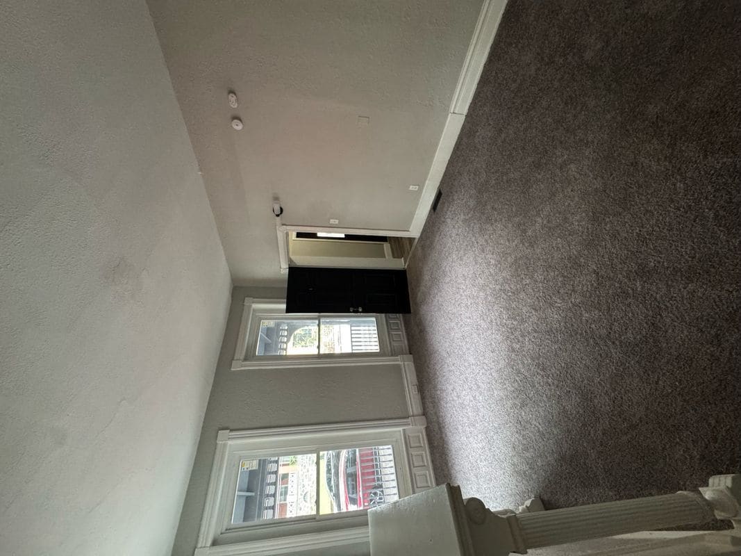 Building Photo - 241 N 4th St