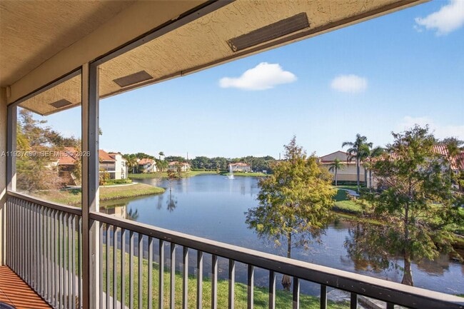 Building Photo - 1249 SW 46th Ave