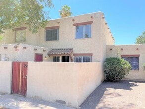 Building Photo - 5330 W Belleview St