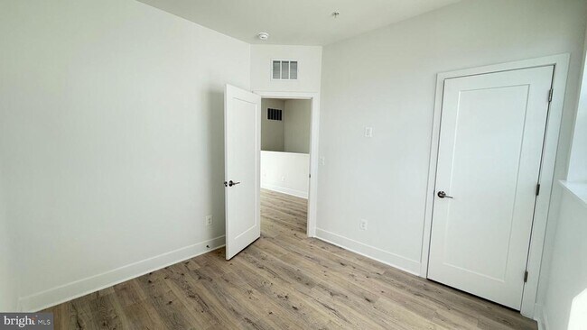 Building Photo - 2106 Henson Norris St