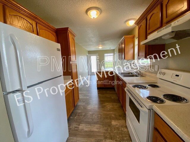 Building Photo - 5650 Loudon Dr