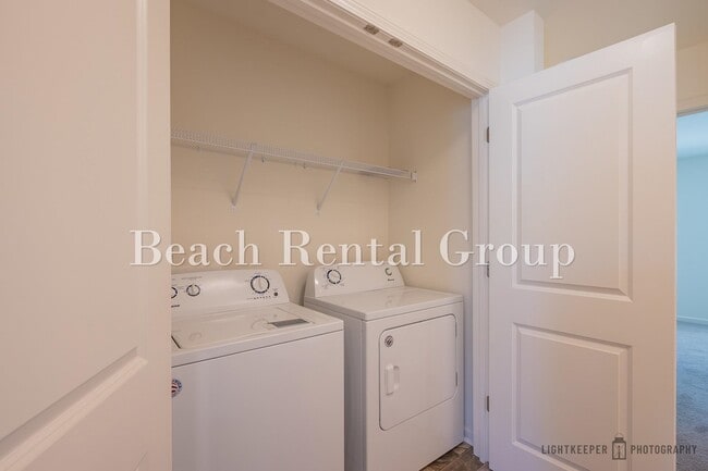 Building Photo - 209 Banbury Ln