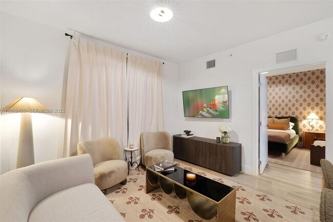 Building Photo - 1542 NW 2nd St