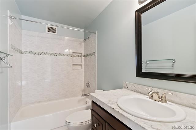 Building Photo - 6980 E Girard Ave