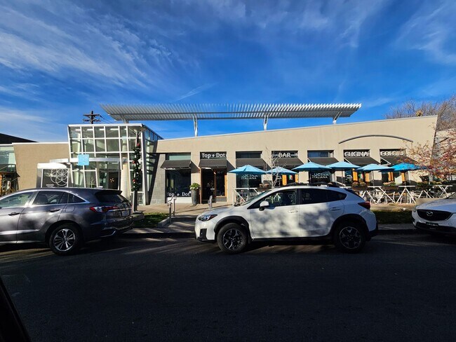 Building Photo - Cherry Creek Beautiful and Bright 1 Bed 1 Bath Condo