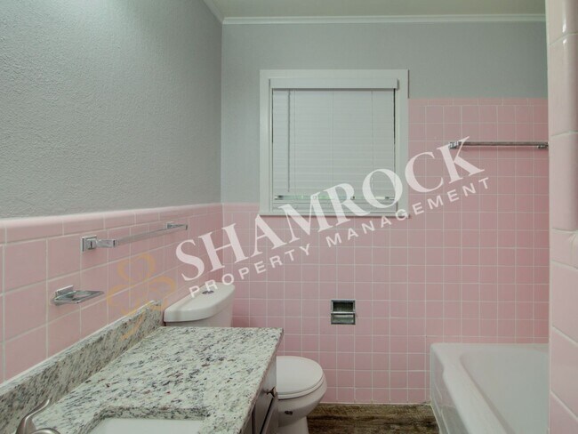 Building Photo - 3 bedroom home in Waco!