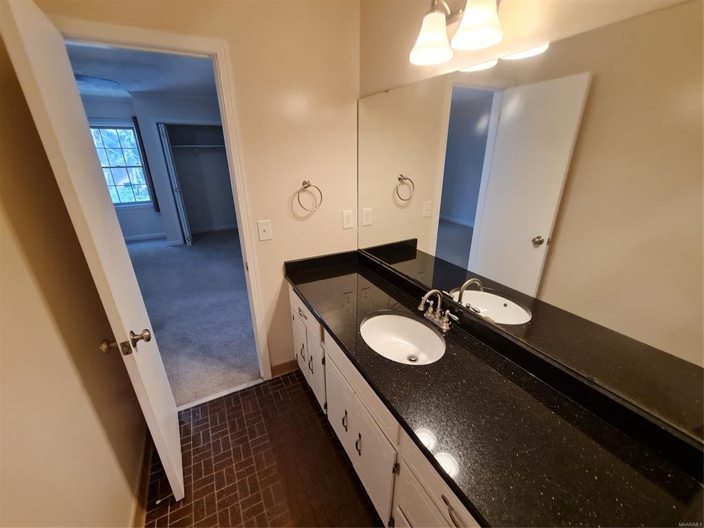 Building Photo - 6474 Halcyon Dr
