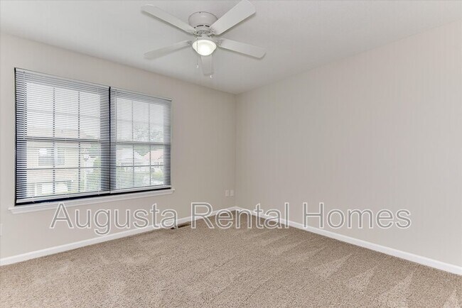 Building Photo - 208 W Buena Vista Ave