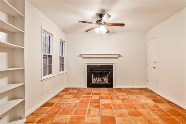 Building Photo - 149 Lablanc Way NW