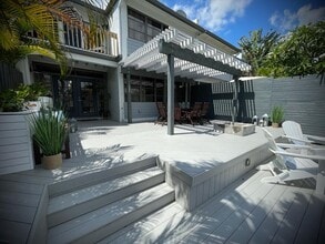 Building Photo - 605 Kensington Pl