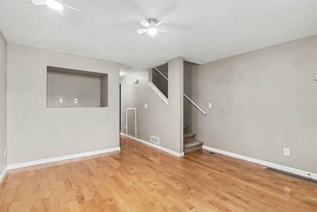 Building Photo - 2 Bedroom Townhome is Wheat Ridge!