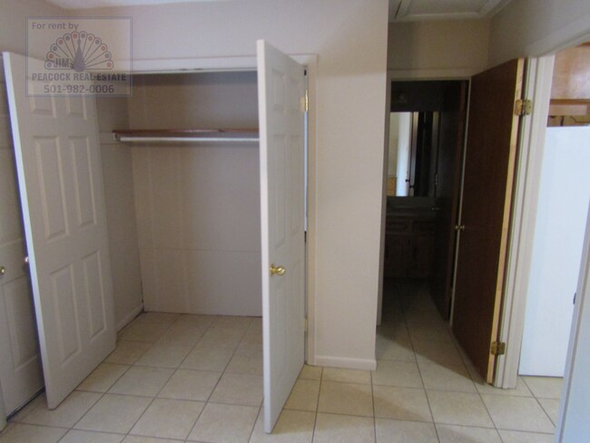 Building Photo - 1100 S James St