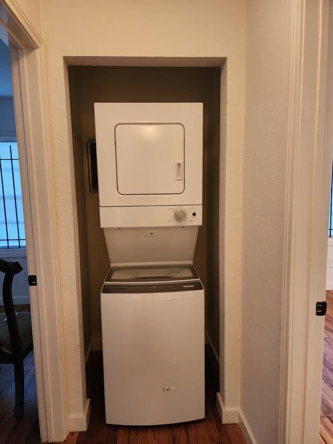 Building Photo - 5309 Ricky St