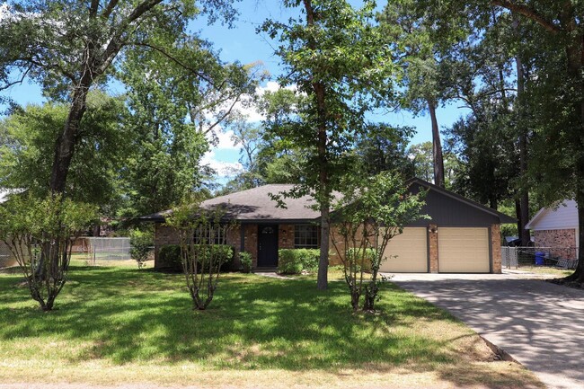 Primary Photo - 109 Halo Dr