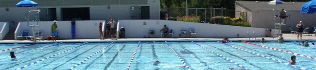 Building Photo - 9 Pheasant Run Ct