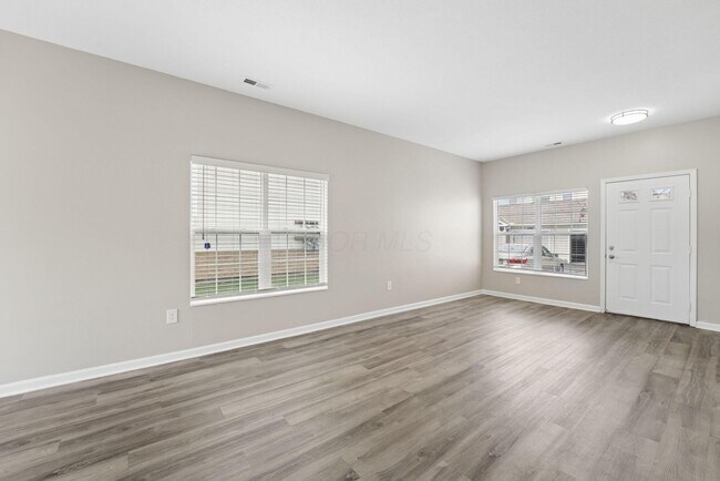 Building Photo - 2018 River Rock Way
