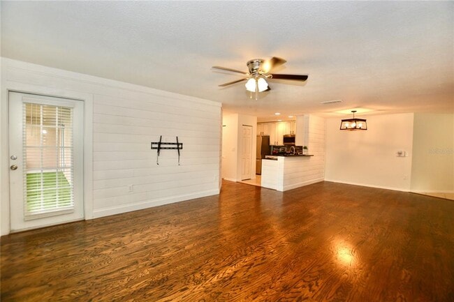 Building Photo - 895 Normandy Trace Rd