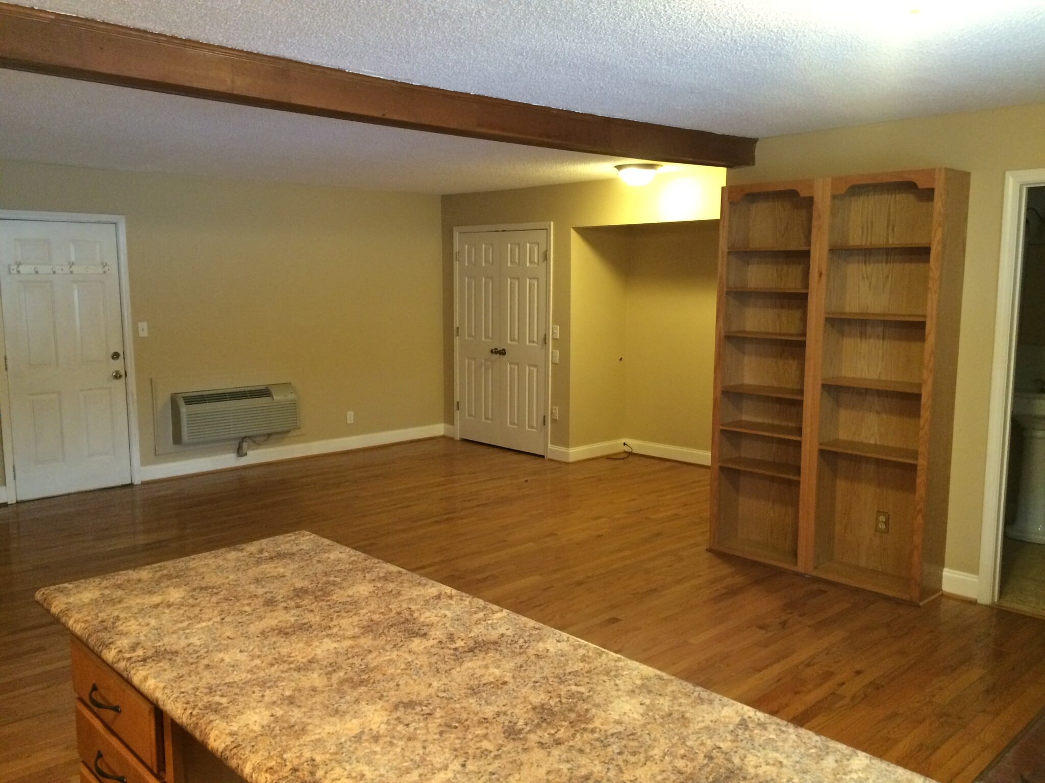 Building Photo - 1443 Fernwood Glendale Rd