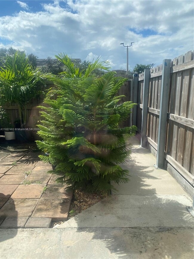 Building Photo - 14362 SW 258th Ln