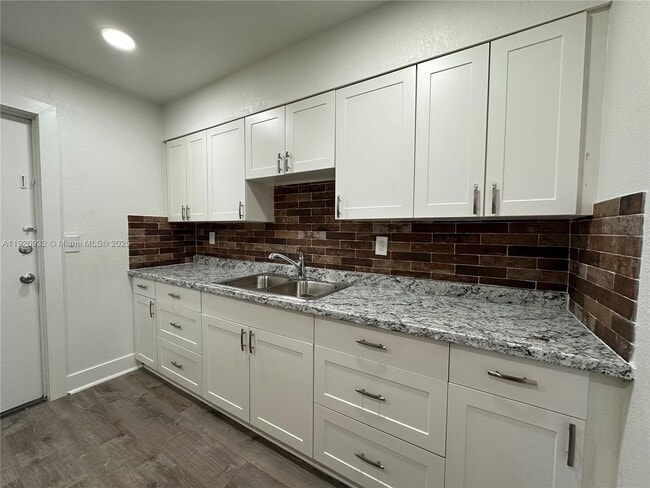 Building Photo - 108 NW 1st St