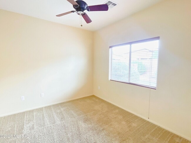 Building Photo - 11786 W Fordson Dr