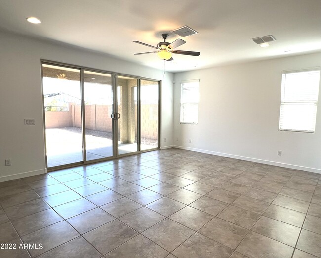 Building Photo - 16943 W Las Palmaritas Dr