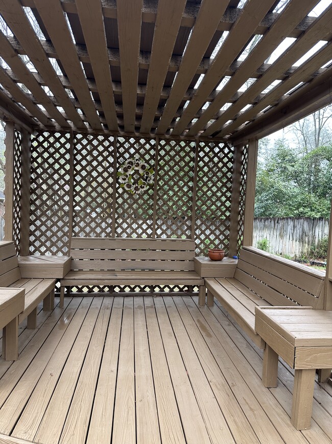 Building Photo - 503 S Pontiac Ave