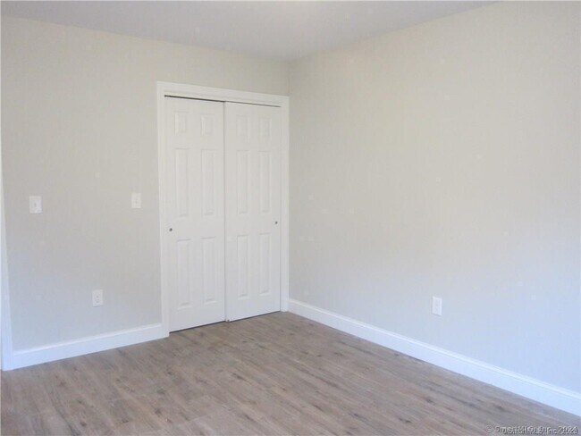 Building Photo - 574 Chopsey Hill Rd