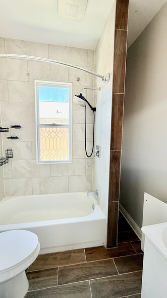 Building Photo - 4849 W Eddy St