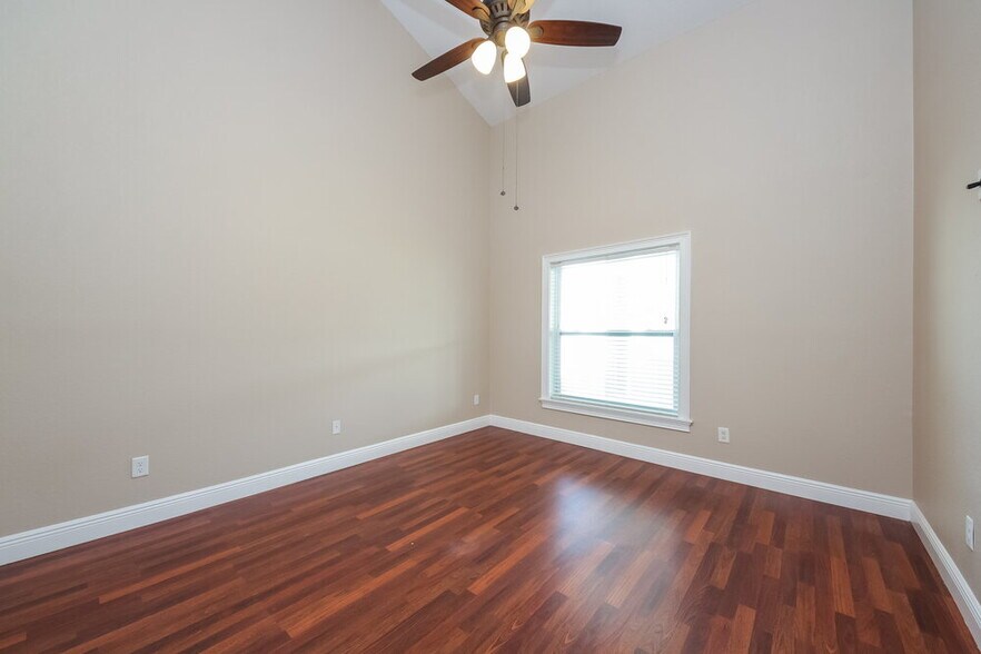 Building Photo - 1633 Liggins Ave